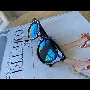 Banana Republic Black and Blue Sunglasses